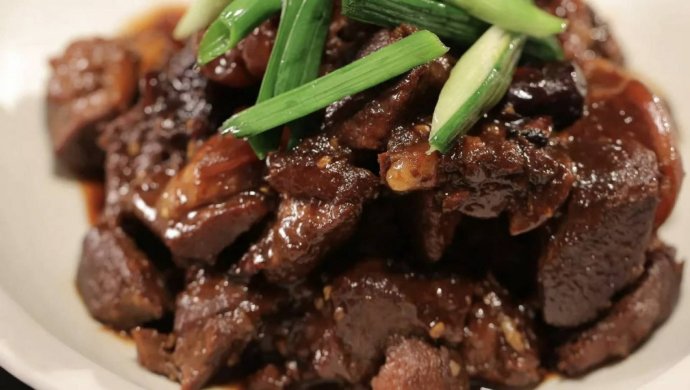 红烧羊肉不膻又滋补，大厨有绝招！