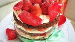 6寸草莓裸蛋糕（君之版）