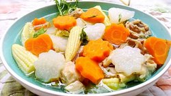 彩蔬鸡汤