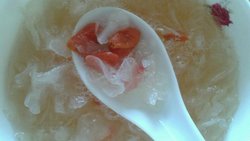 银耳糖水