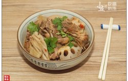 莲藕鸭：就爱那一口麻辣鲜香