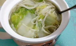 大白菜煮细面条