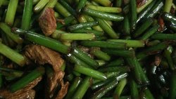 蒜苔炒肉片