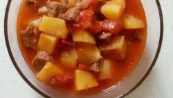 西红柿土豆炖牛肉