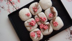 创意中式白皮酥点心之红梅报春