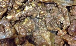 焖鹅肉