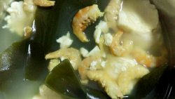 虾米豆腐海带汤