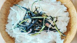 鱿鱼丝茶泡饭