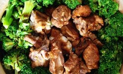 排骨煲仔饭