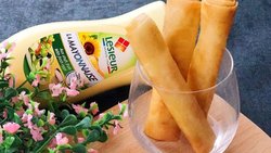 甘香酥脆 沙拉明虾春卷