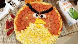 愤怒的小鸟披萨