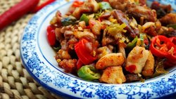 酸菜碎米兔