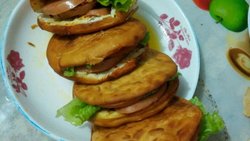 火腿肉夹馍