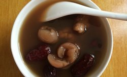 核桃桂圆红枣汤