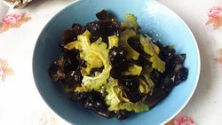 木耳炒苦瓜