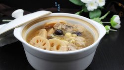 红枣莲藕汤