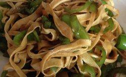 豆皮炒尖椒