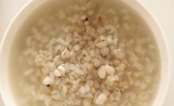 糙米薏仁汤