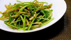蒜苔拌杏鲍菇