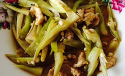 秋葵（据说是一道日本菜）