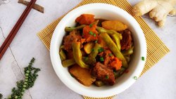 豆角炖排骨