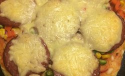 土豆泥底香肠披萨