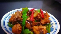 蘑菇生炒鸡