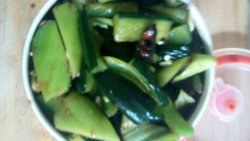 脆腌黄瓜