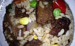 黑椒牛肉炒饭