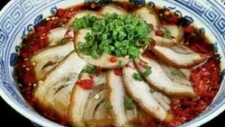 酸汤肘子