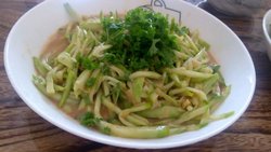 麻酱黄瓜丝