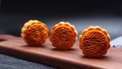 传统五仁月饼