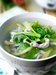 榨菜芹菜肉丝汤