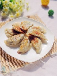圆白菜素馅煎饺