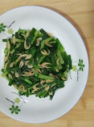 虾皮炒韭菜