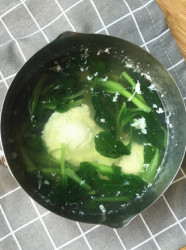 青菜水铺蛋