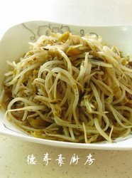 酸腌菜炒豆芽