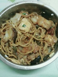 包菜焖面
