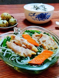 菠菜肥牛金针菇汤