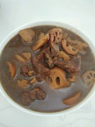 黄焖牛肉莲藕