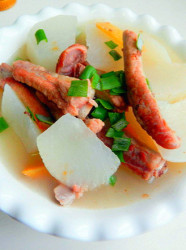 白萝卜肋排汤