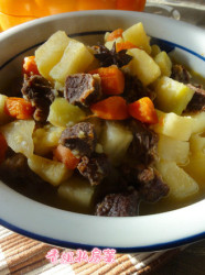 胡萝卜土豆炖牛肉