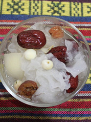 红枣雪梨银耳汤