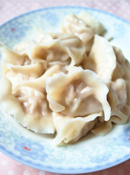 猪肉白菜虾仁水饺