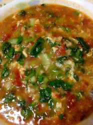西红柿白菜疙瘩汤