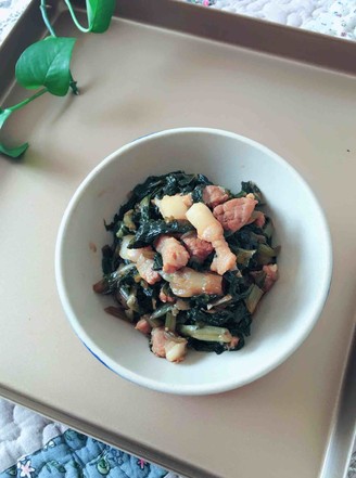 五花肉炒雪里蕻