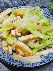 花菜炒豆腐