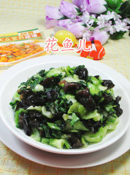 黑木耳炒手捏菜