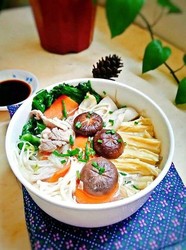 田园菌菇火锅