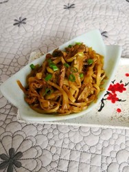 肉丝炒榨菜